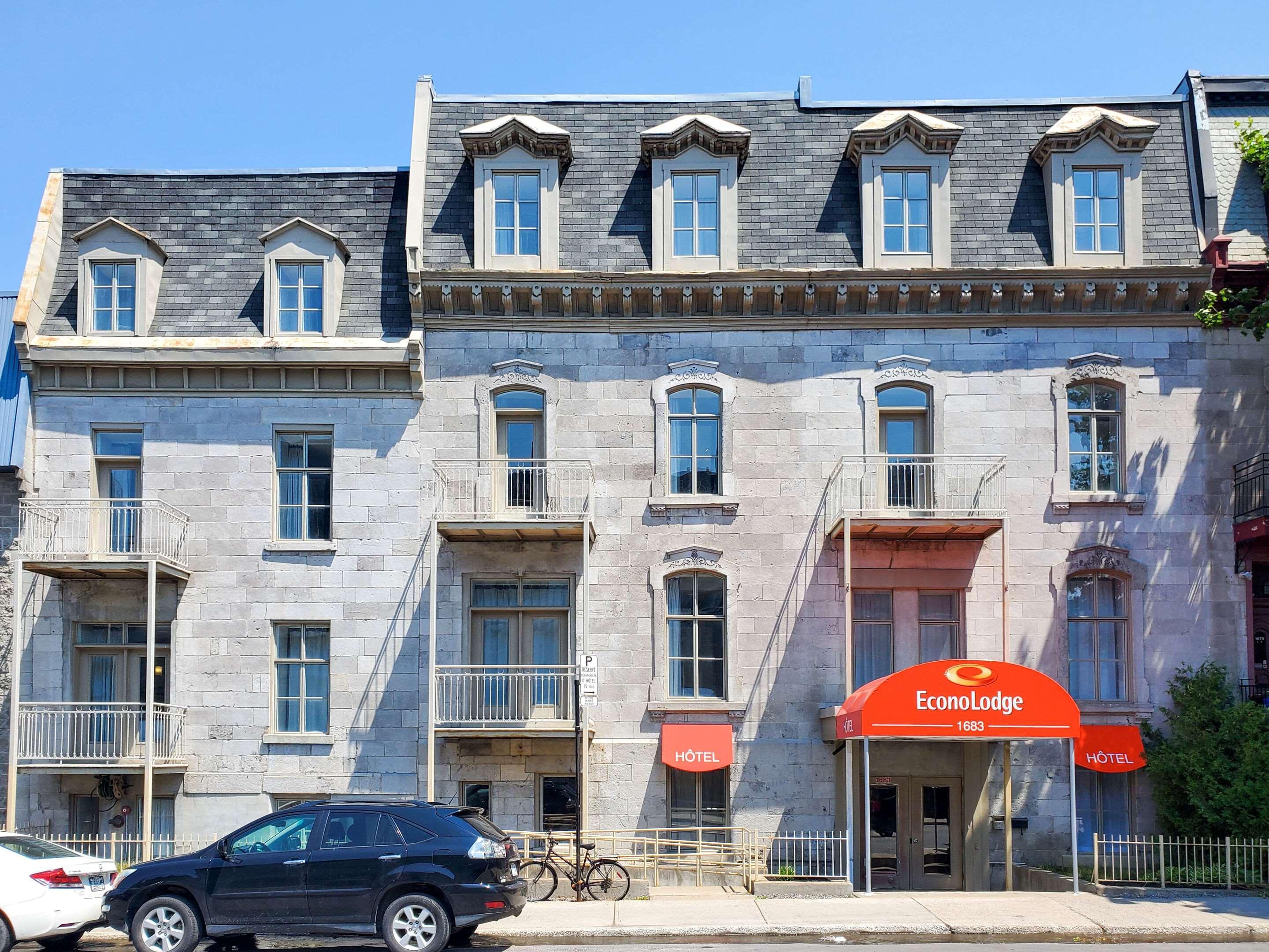 Econo Lodge Монреаль Экстерьер фото